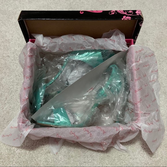 Qupid Mint Glitter Stiletto Heels - Picture 11 of 12